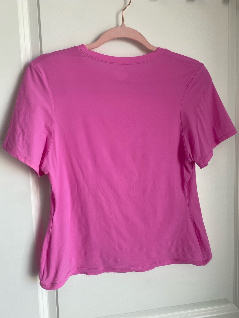 SKIMS Fits Everybody T-Shirt - Picture 3 of 3